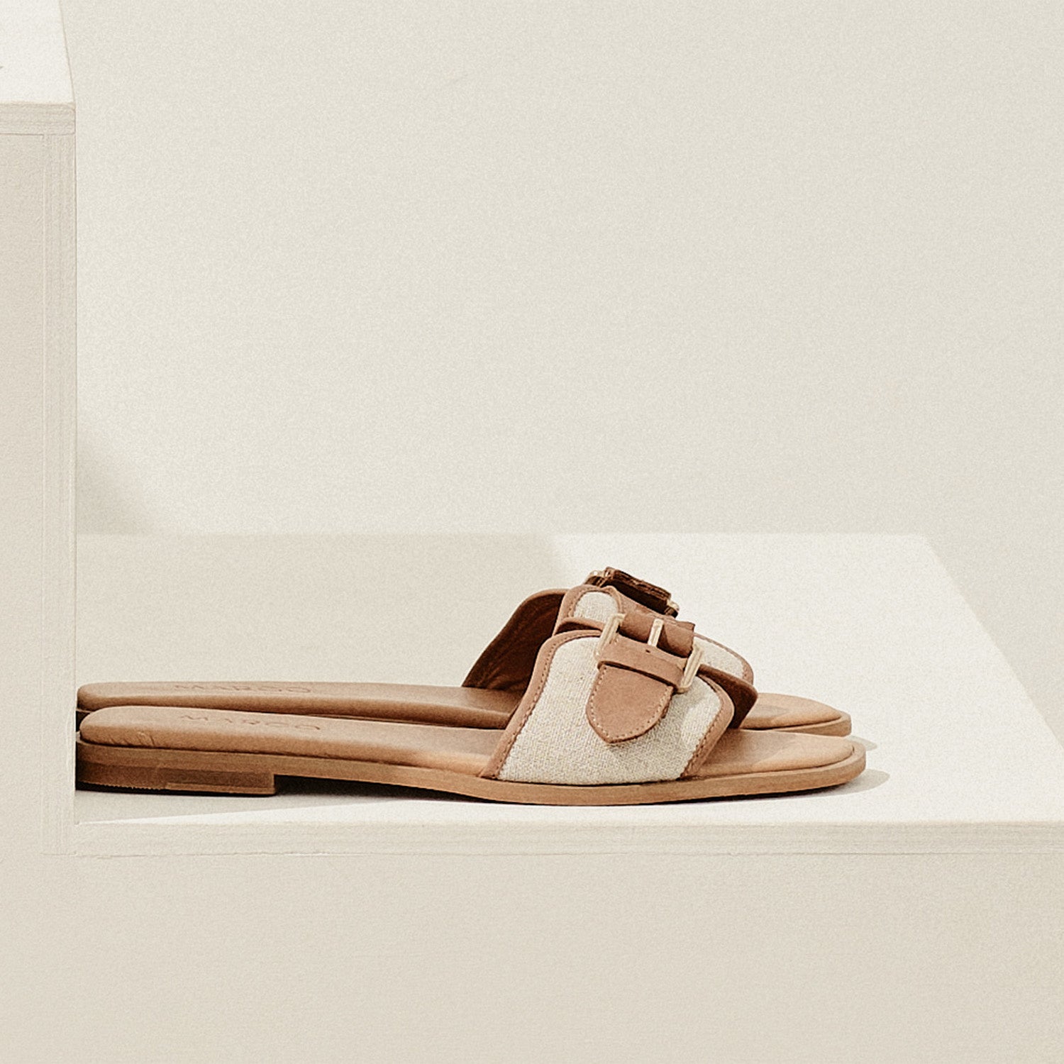 Klapki Fibbia - zdjęcie 4