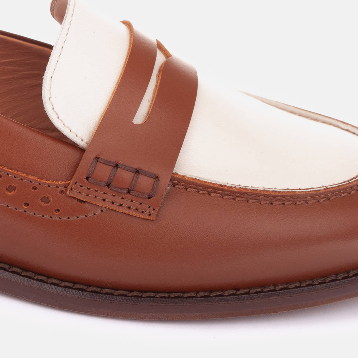 Loafersy Prato - zdjęcie 7