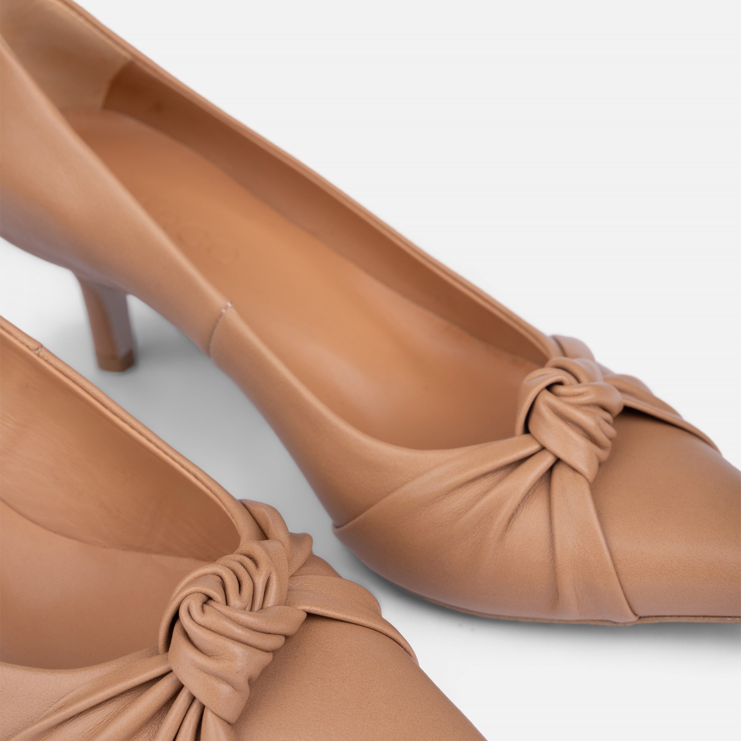 Heels 2649p