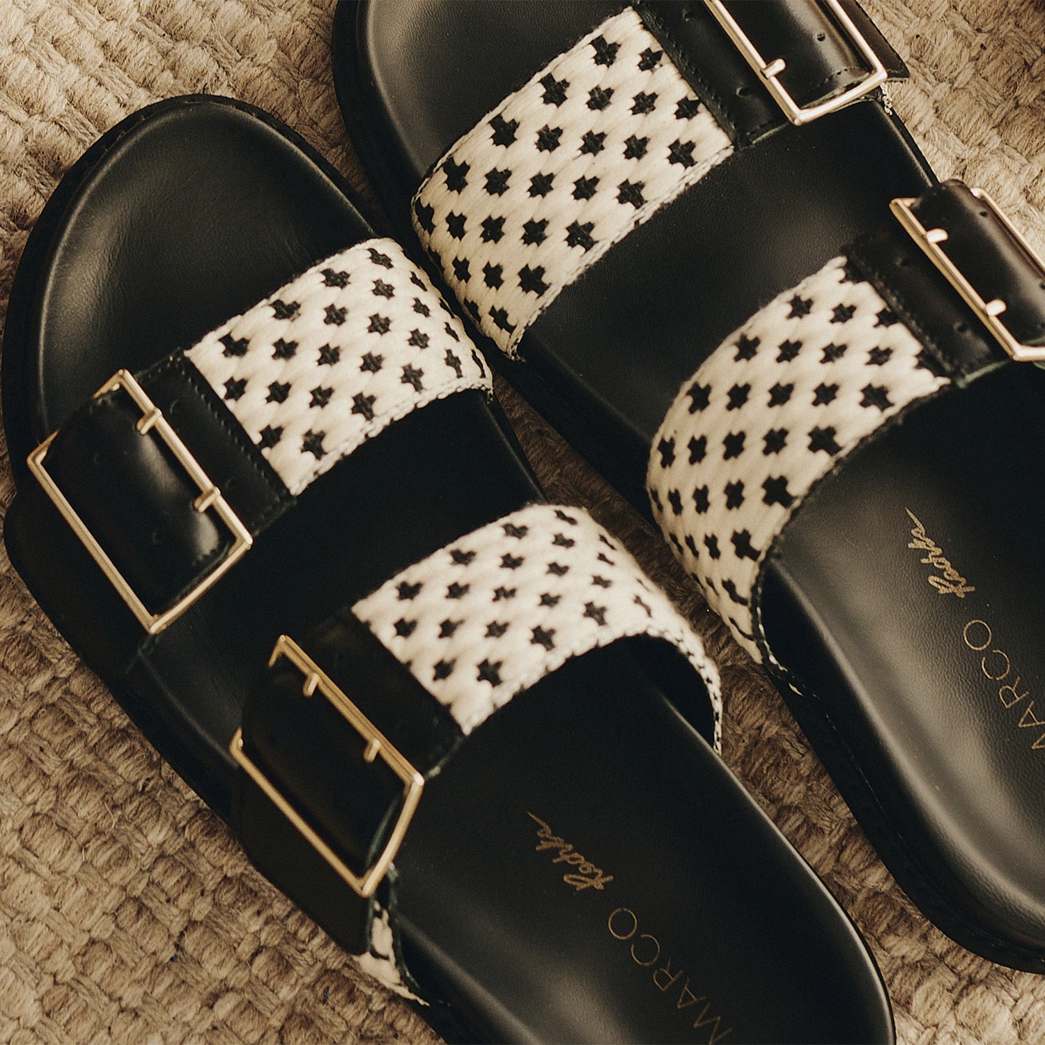 Klapki Nambi - zdjęcie 2