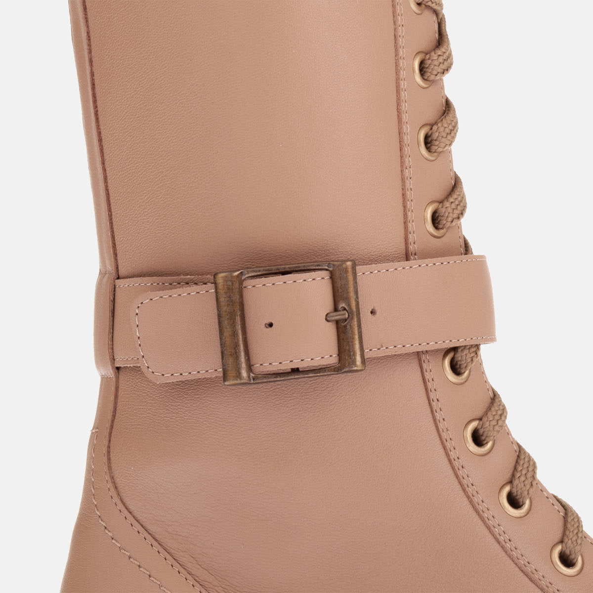 Trapery z paskiem i klamrą - zdjęcie 9