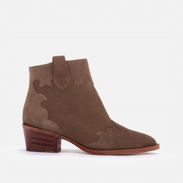 Natural suede ankle boots without insulation